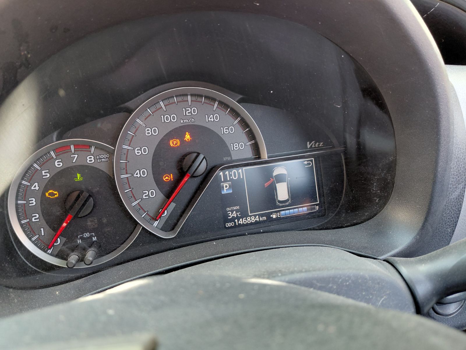 TOYOTA VITZ (01/2015) - Image 9