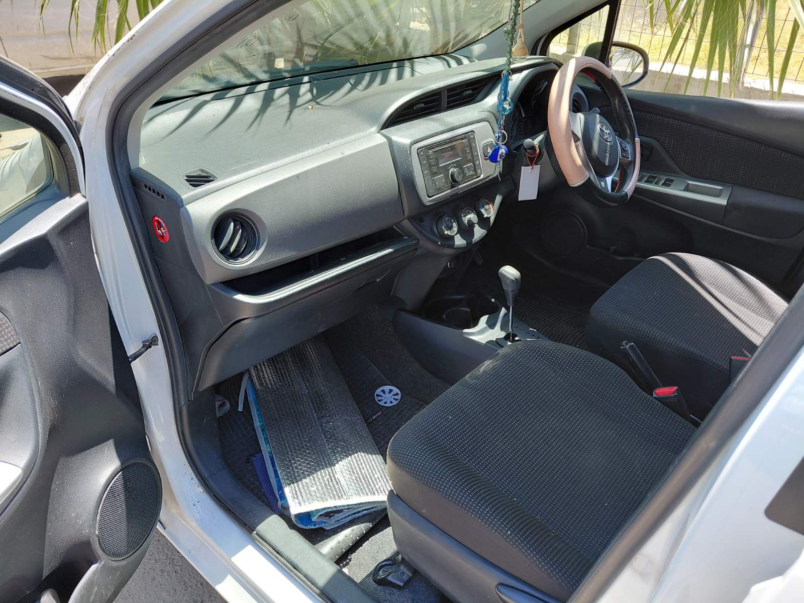 TOYOTA VITZ (01/2015) - Image 20