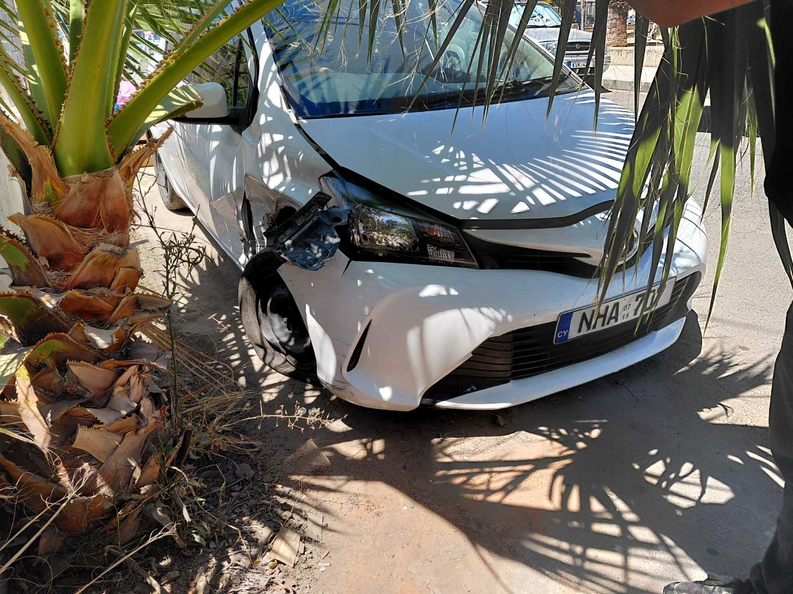 TOYOTA VITZ (01/2015) - Image 15