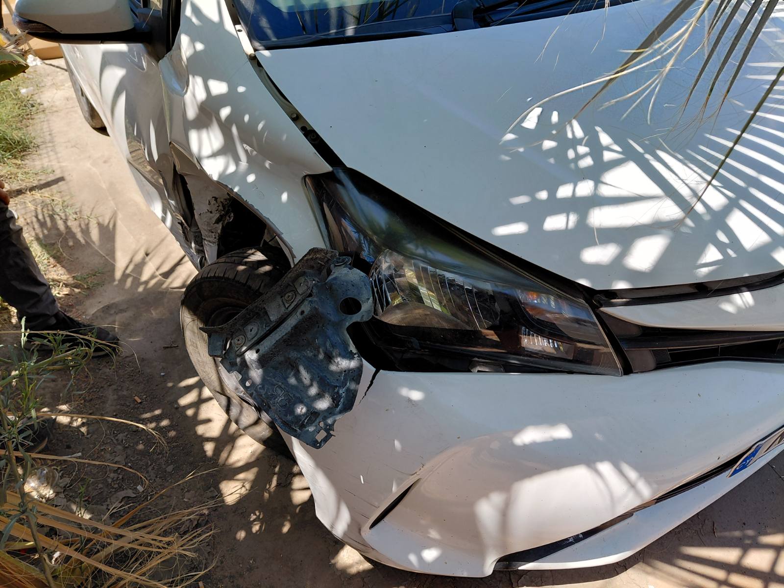 TOYOTA VITZ (01/2015) - Image 17