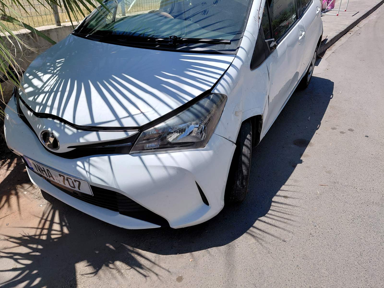 TOYOTA VITZ (01/2015) - Image 4