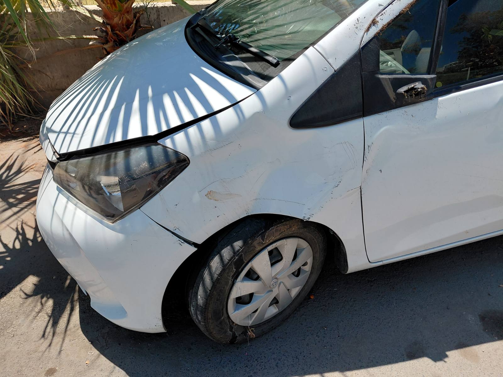 TOYOTA VITZ (01/2015) - Image 6