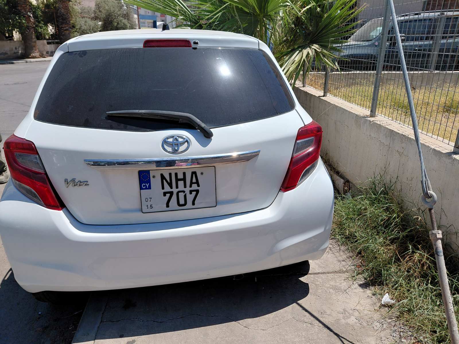 TOYOTA VITZ (01/2015)